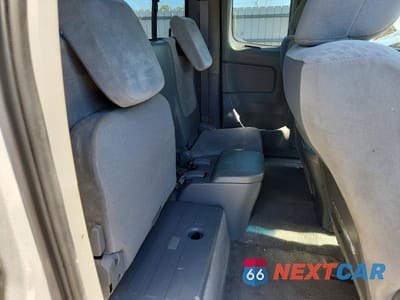 Zdjęcie 10 z 12 samochodu: 2010 TOYOTA TACOMA ACCESS CAB VIN:5TEUX4EN0AZ735586 - miniatura