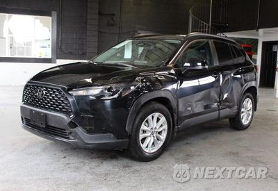 Drugie zdjęcie samochodu z przodu: 2024 TOYOTA COROLLA CROSS LE VIN:7MUBAABG3RV098589 - miniatura