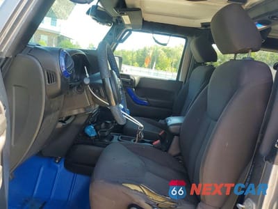 Zdjęcie 7 z 12 samochodu: 2015 JEEP WRANGLER SPORT VIN:1C4AJWAG6FL608418 - miniatura