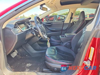 Zdjęcie 7 z 13 samochodu: 2014 TESLA MODEL S VIN:5YJSA1H17EFP30229 - miniatura