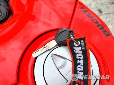 Zdjęcie 8 z 9 samochodu: 2023 DUCATI PANIGALE V4S VIN:ZDMDAGWW7PB003144 - miniatura