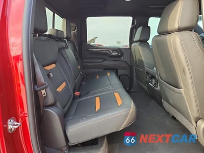 Zdjęcie 10 z 12 samochodu: 2026 GMC SIERRA K1500 AT4 VIN:3GTUUEEL3TG315705 - miniatura