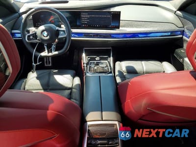 Zdjęcie 8 z 12 samochodu: 2024 BMW 740 I VIN:WBA23EH08RCS25938 - miniatura