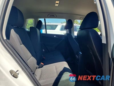 Zdjęcie 11 z 13 samochodu: 2015 VOLKSWAGEN TIGUAN S VIN:WVGBV7AX5FW557650 - miniatura