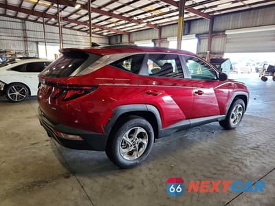 Trzecie zdjęcie samochodu z tyłu: 2024 HYUNDAI TUCSON SEL VIN:5NMJBCDE4RH411405 - miniatura