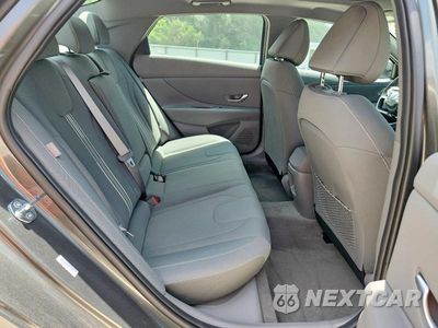 Zdjęcie 10 z 12 samochodu: 2025 HYUNDAI ELANTRA SEL VIN:KMHLS4DG7SU943919 - miniatura
