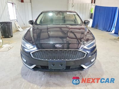 Piąte zdjęcie samochodu w środku: 2019 FORD FUSION TITANIUM VIN:3FA6P0D94KR118849 - miniatura