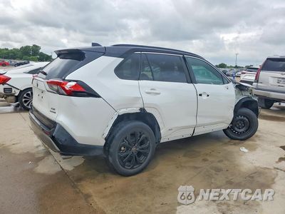 Trzecie zdjęcie samochodu z tyłu: 2024 TOYOTA RAV4 XSE VIN:4T3E6RFV8RU148028 - miniatura