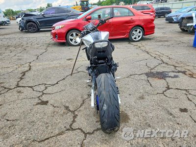 Czwarte zdjęcie samochodu z boku: 2023 YAMAHA MT09 D VIN:JYARN72E7PA001348 - miniatura