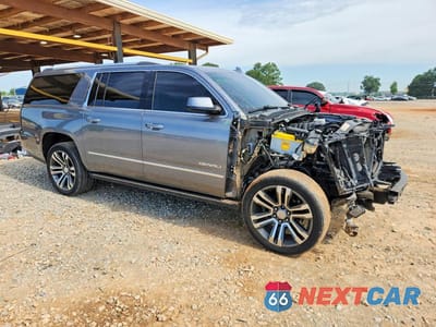 Czwarte zdjęcie samochodu z boku: 2020 GMC YUKON XL DENALI VIN:1GKS2HKJ4LR235688 - miniatura