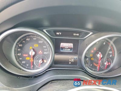 Zdjęcie 9 z 13 samochodu: 2018 MERCEDES-BENZ CLA VIN:WDDSJ4EB6JN610003 - miniatura