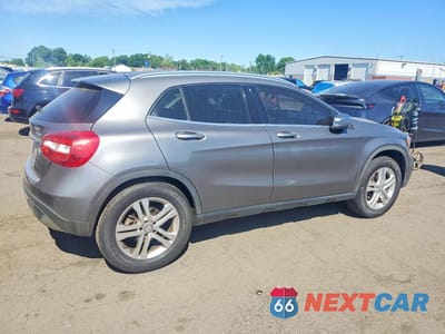 Trzecie zdjęcie samochodu z tyłu: 2018 MERCEDES-BENZ GLA 250 4MATIC VIN:WDCTG4GB4JJ373720 - miniatura
