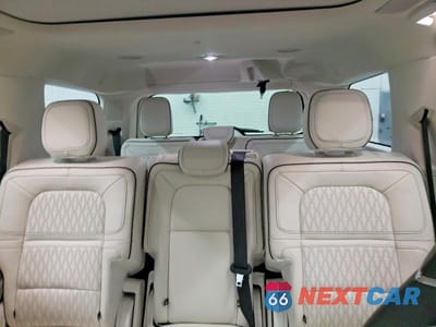 Zdjęcie 10 z 13 samochodu: 2024 LINCOLN NAVIGATOR BLACK LABEL VIN:5LMJJ2TG5REL11115 - miniatura