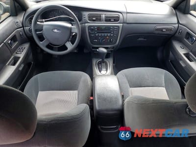 Zdjęcie 8 z 12 samochodu: 2004 FORD TAURUS SES VIN:1FAFP55S54G144448 - miniatura