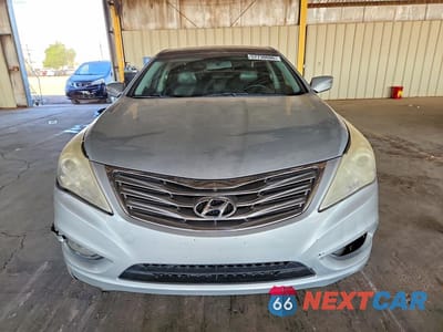 Piąte zdjęcie samochodu w środku: 2012 HYUNDAI AZERA BASE VIN:KMHFH4JG3CA157120 - miniatura