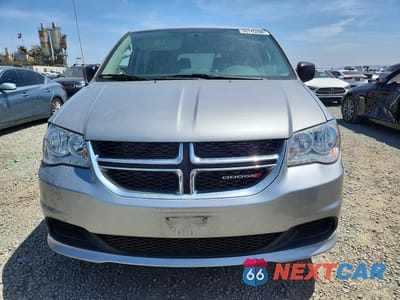 Piąte zdjęcie samochodu w środku: 2015 DODGE GRAND CARAVAN SE VIN:2C4RDGBGXFR625664 - miniatura