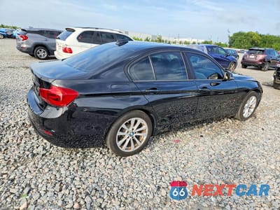 Trzecie zdjęcie samochodu z tyłu: 2018 BMW 320 I VIN:WBA8A9C5XJAH14726 - miniatura