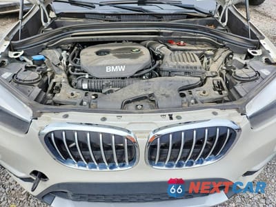 Zdjęcie 12 z 13 samochodu: 2018 BMW X1 SDRIVE28I VIN:WBXHU7C31J5H42519 - miniatura