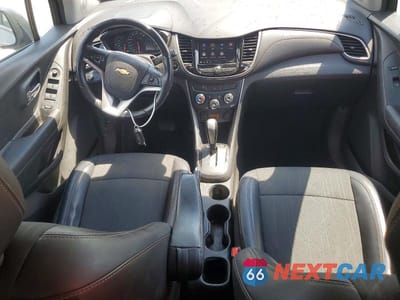 Zdjęcie 8 z 13 samochodu: 2020 CHEVROLET TRAX 1LT VIN:3GNCJLSB2LL269772 - miniatura