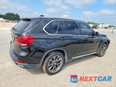 Trzecie zdjęcie samochodu z tyłu: 2018 BMW X5 XDRIVE35I VIN:5UXKR0C58J0Y05637 - miniatura