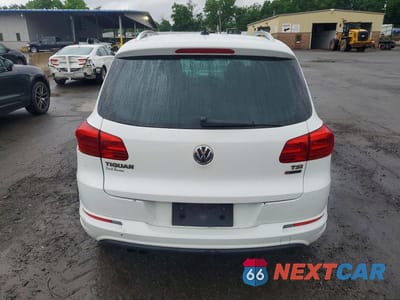 Zdjęcie 6 z 12 samochodu: 2017 VOLKSWAGEN TIGUAN SPORT VIN:WVGUV7AX9HK020427 - miniatura