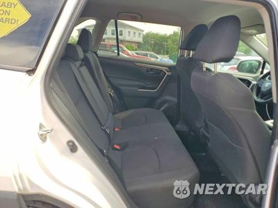 Zdjęcie 11 z 14 samochodu: 2020 TOYOTA RAV4 LE VIN:2T3G1RFV7LW084725 - miniatura