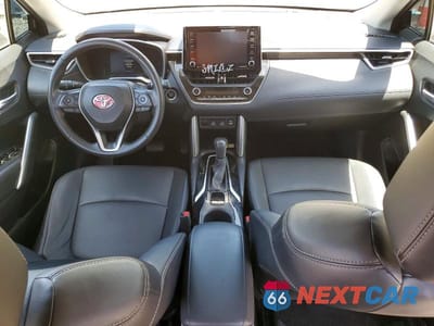 Zdjęcie 8 z 13 samochodu: 2022 TOYOTA COROLLA CROSS XLE VIN:7MUDAABG2NV007802 - miniatura