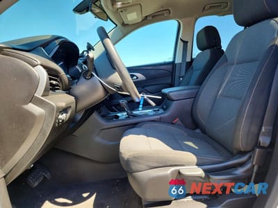 Zdjęcie 7 z 13 samochodu: 2019 CHEVROLET TRAVERSE LS VIN:1GNERFKW1KJ135685 - miniatura