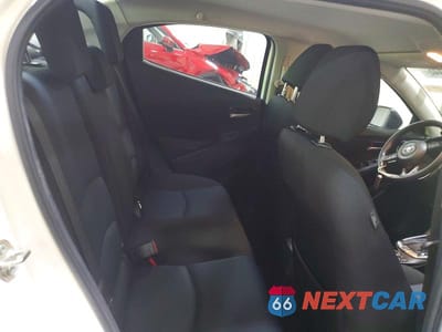 Zdjęcie 10 z 12 samochodu: 2019 TOYOTA YARIS LE VIN:3MYDLBYV1KY524353 - miniatura
