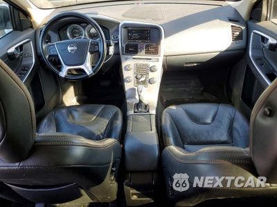 Zdjęcie 8 z 13 samochodu: 2013 VOLVO XC60 T6 VIN:YV4902DZ2D2449599 - miniatura