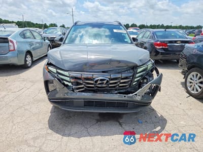 Piąte zdjęcie samochodu w środku: 2024 HYUNDAI TUCSON LIMITED VIN:5NMJECDEXRH360693 - miniatura