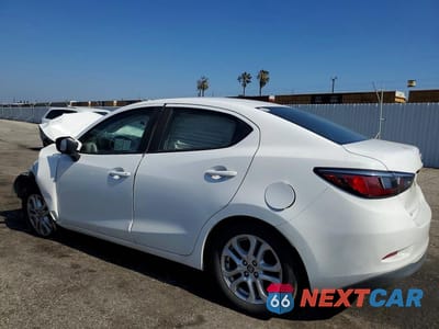 Drugie zdjęcie samochodu z przodu: 2017 TOYOTA YARIS IA BASE VIN:3MYDLBYV8HY149134 - miniatura