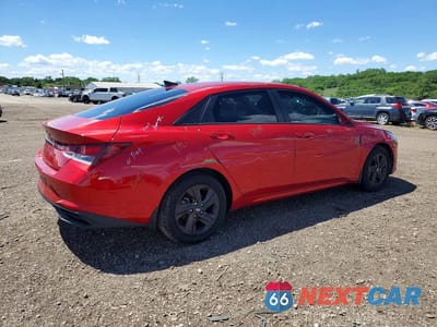Trzecie zdjęcie samochodu z tyłu: 2022 HYUNDAI ELANTRA SEL VIN:5NPLM4AG7NH079228 - miniatura