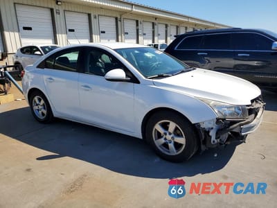 Czwarte zdjęcie samochodu z boku: 2014 CHEVROLET CRUZE LT VIN:1G1PK5SBXE7431120 - miniatura