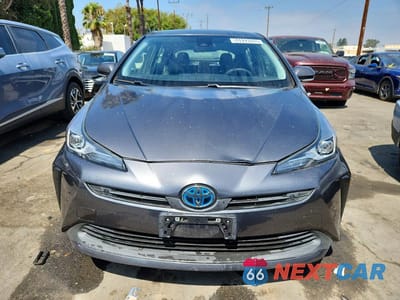 Piąte zdjęcie samochodu w środku: 2021 TOYOTA PRIUS LE VIN:JTDKAMFUXM3150953 - miniatura