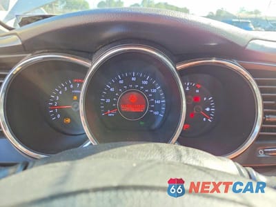 Zdjęcie 9 z 12 samochodu: 2012 KIA OPTIMA LX VIN:5XXGM4A7XCG030213 - miniatura