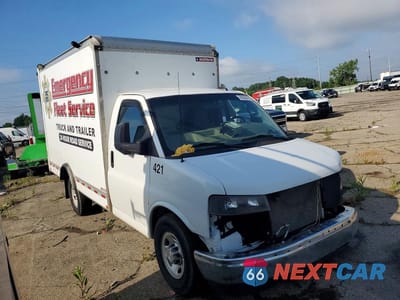 Czwarte zdjęcie samochodu z boku: 2021 CHEVROLET EXPRESS G3500 VIN:1GB0GRF72M1307307 - miniatura