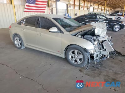 Czwarte zdjęcie samochodu z boku: 2015 CHEVROLET CRUZE LT VIN:1G1PC5SBXF7149557 - miniatura