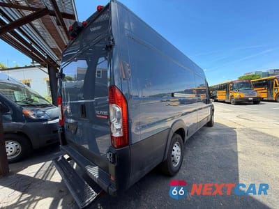 Czwarte zdjęcie samochodu z boku: 2019 RAM PROMASTER 3500 3500 HIGH VIN:3C6URVJGXKE545219 - miniatura