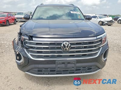 Piąte zdjęcie samochodu w środku: 2025 VOLKSWAGEN ATLAS SE VIN:1V2JR2CA9SC534883 - miniatura