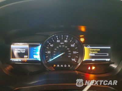 Zdjęcie 9 z 13 samochodu: 2017 FORD EXPLORER XLT VIN:1FM5K8D82HGE09937 - miniatura