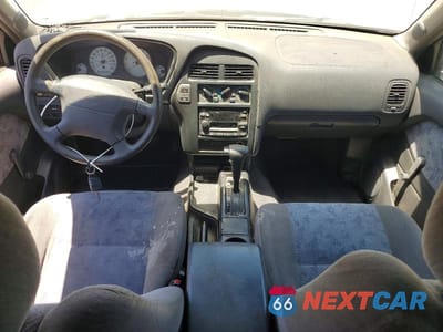 Zdjęcie 8 z 13 samochodu: 1999 NISSAN PATHFINDER XE VIN:JN8AR07S8XW364678 - miniatura