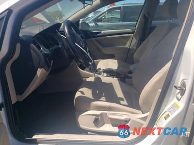 Zdjęcie 7 z 12 samochodu: 2015 VOLKSWAGEN GOLF VIN:3VW217AU2FM008846 - miniatura