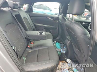Zdjęcie 10 z 13 samochodu: 2023 KIA FORTE GT LINE VIN:3KPF54ADXPE630890 - miniatura