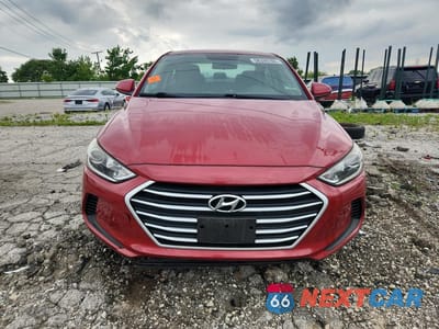 Piąte zdjęcie samochodu w środku: 2018 HYUNDAI ELANTRA SE VIN:KMHD74LFXJU453911 - miniatura