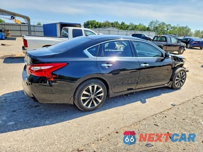 Trzecie zdjęcie samochodu z tyłu: 2016 NISSAN ALTIMA 2.5 SL VIN:1N4AL3AP3GC202077 - miniatura