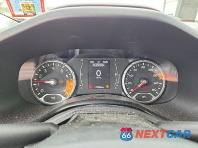 Zdjęcie 9 z 13 samochodu: 2015 JEEP RENEGADE LATITUDE VIN:ZACCJBBT5FPB40237 - miniatura