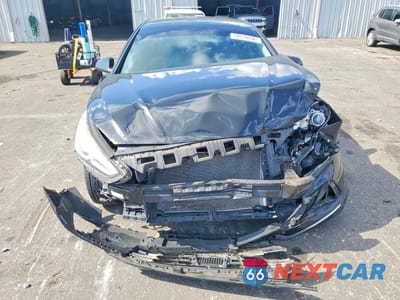 Piąte zdjęcie samochodu w środku: 2019 HYUNDAI SONATA SE VIN:5NPE24AF5KH787706 - miniatura