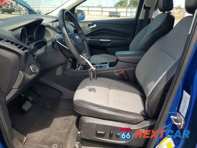Zdjęcie 7 z 13 samochodu: 2019 FORD ESCAPE SE VIN:1FMCU9GDXKUC54109 - miniatura