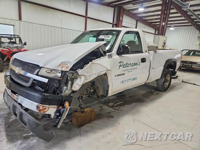 2004 CHEVROLET SILVERADO C2500 HEAVY DUTY 1GCHC24U04E282989 - główne zdjęcie licytacji z USA - miniatura